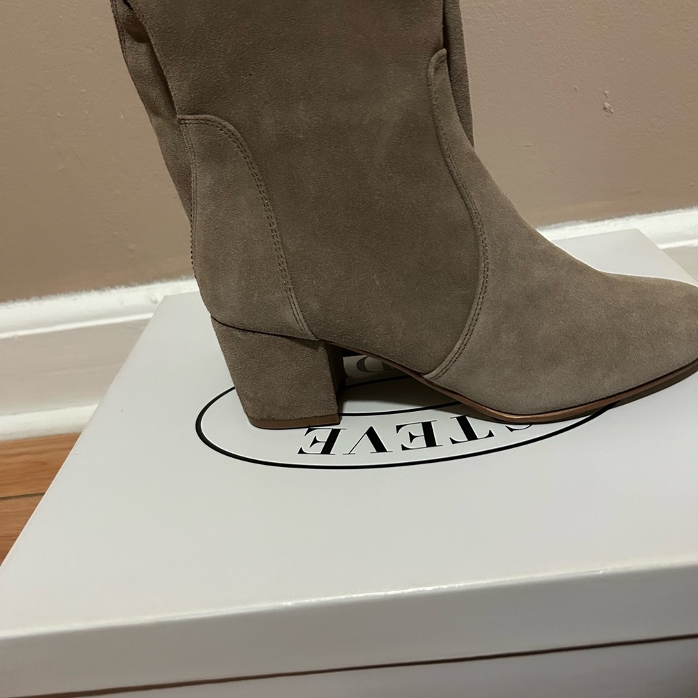 Steve Madden Taupe Heeled Boots